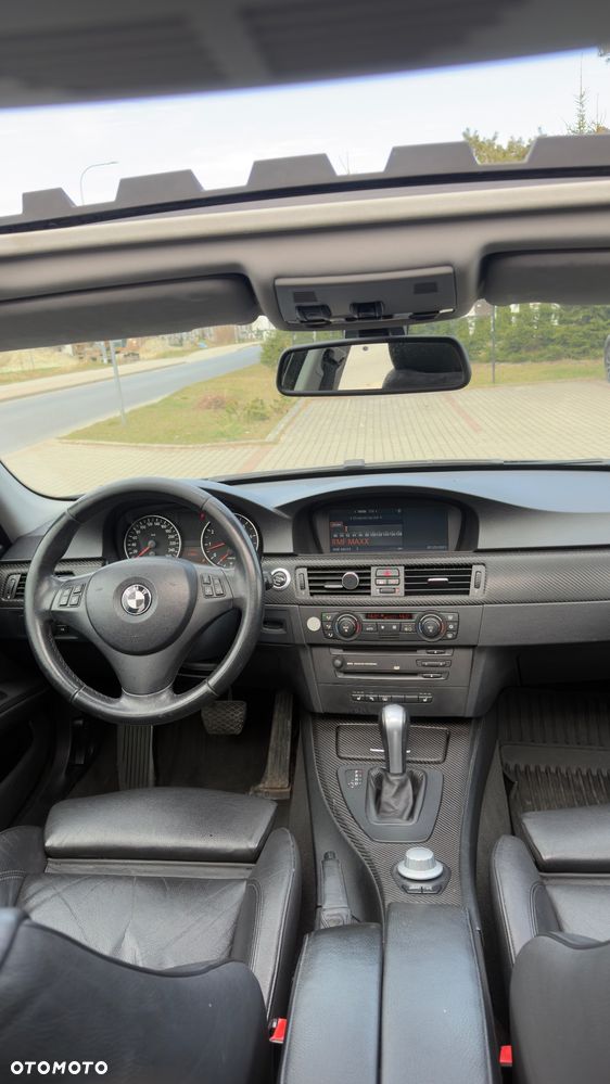 BMW Seria 3 325i - 32
