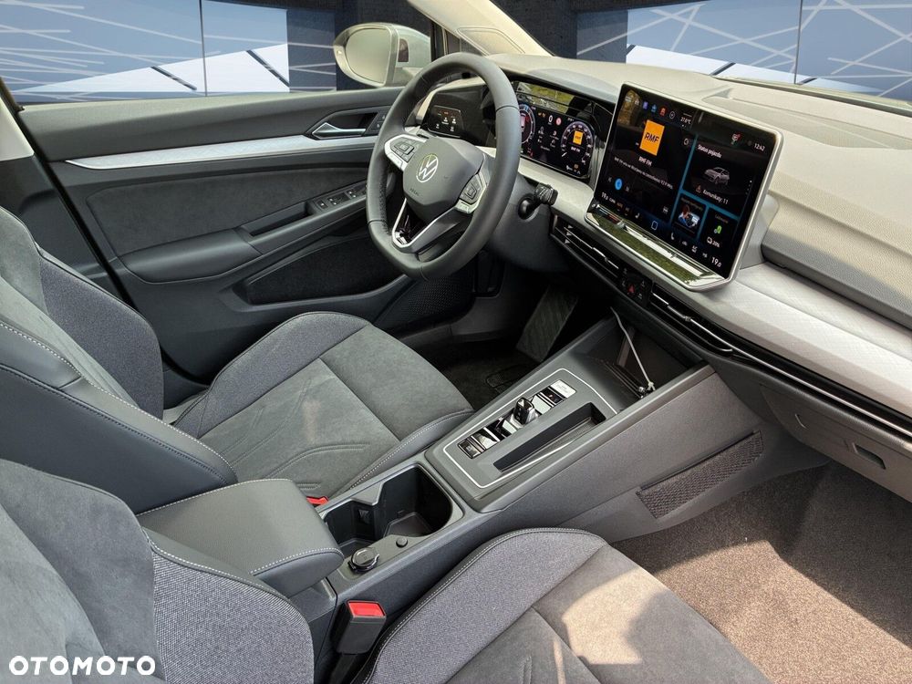 Volkswagen Golf - 26