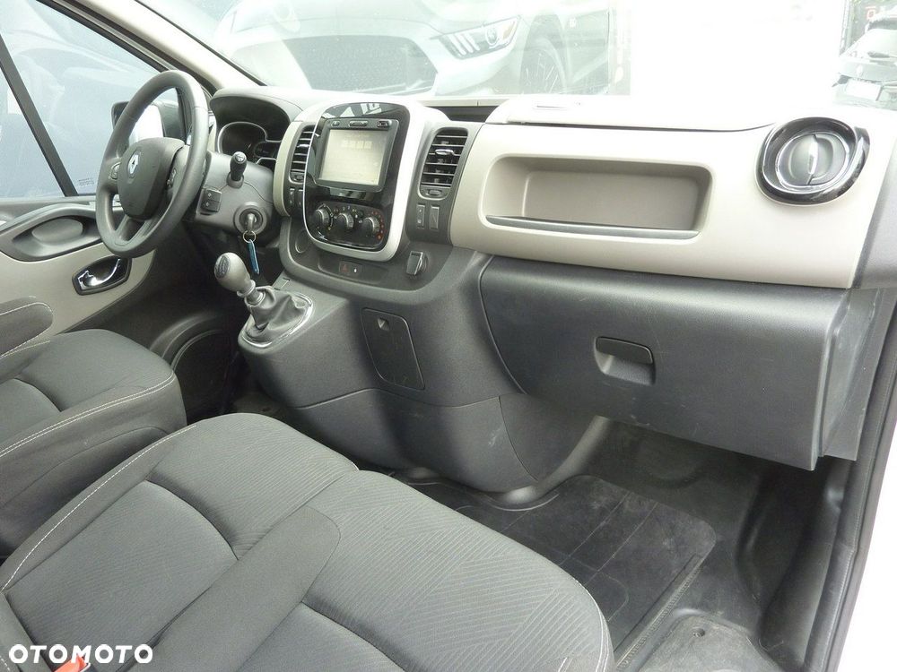 Renault Trafic - 14
