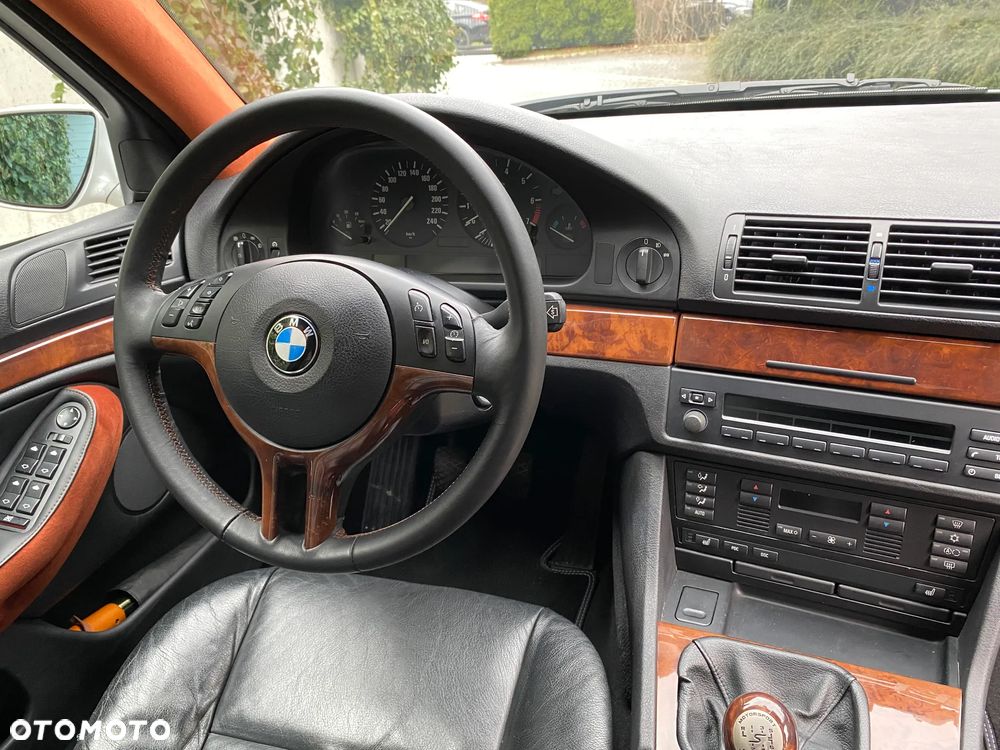 BMW Seria 5 525i - 18