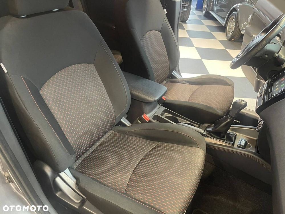 Mitsubishi ASX - 17