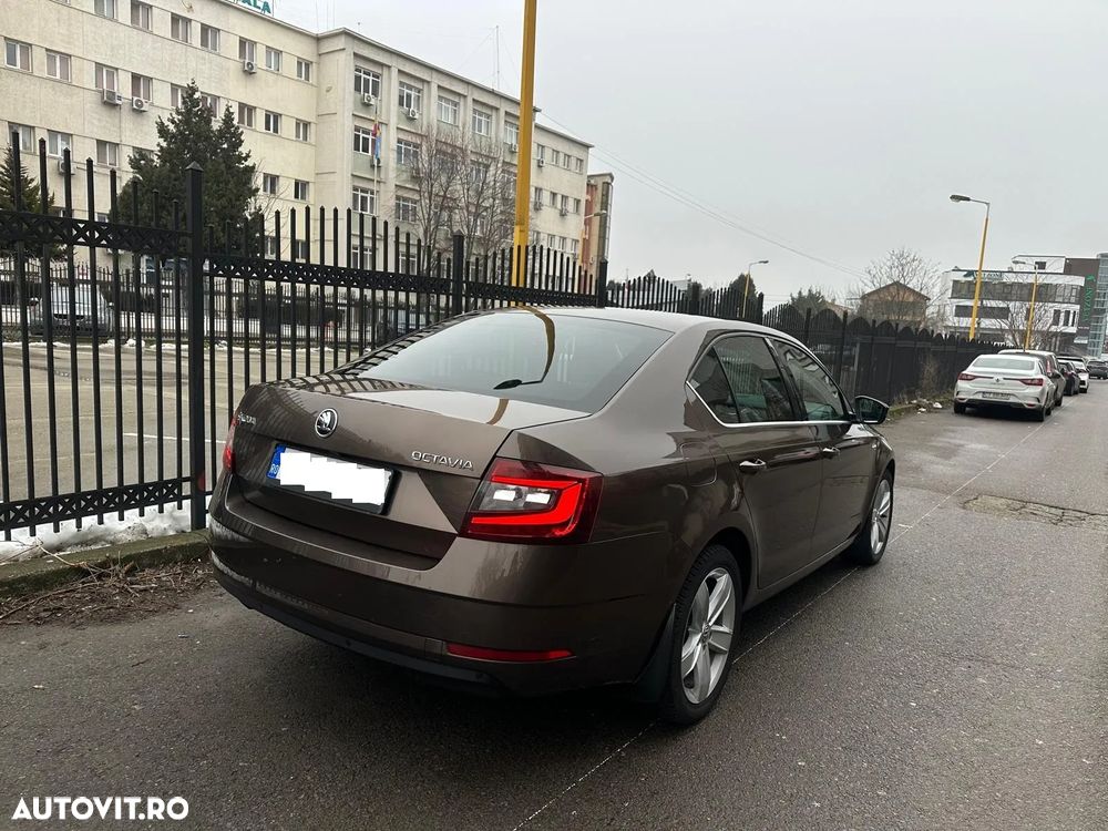 Skoda Octavia 2.0 TDI DSG Laurin & Klement - 3