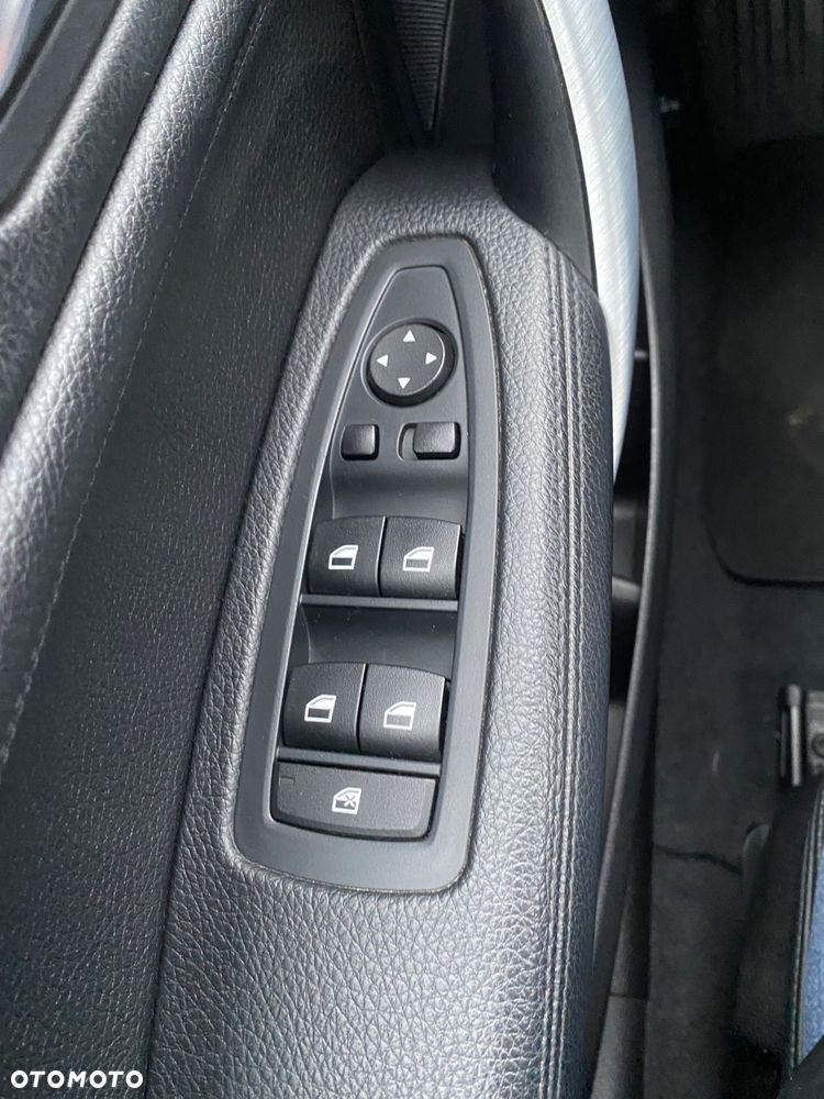 BMW Seria 1 120d BluePerformance Urban Line - 8