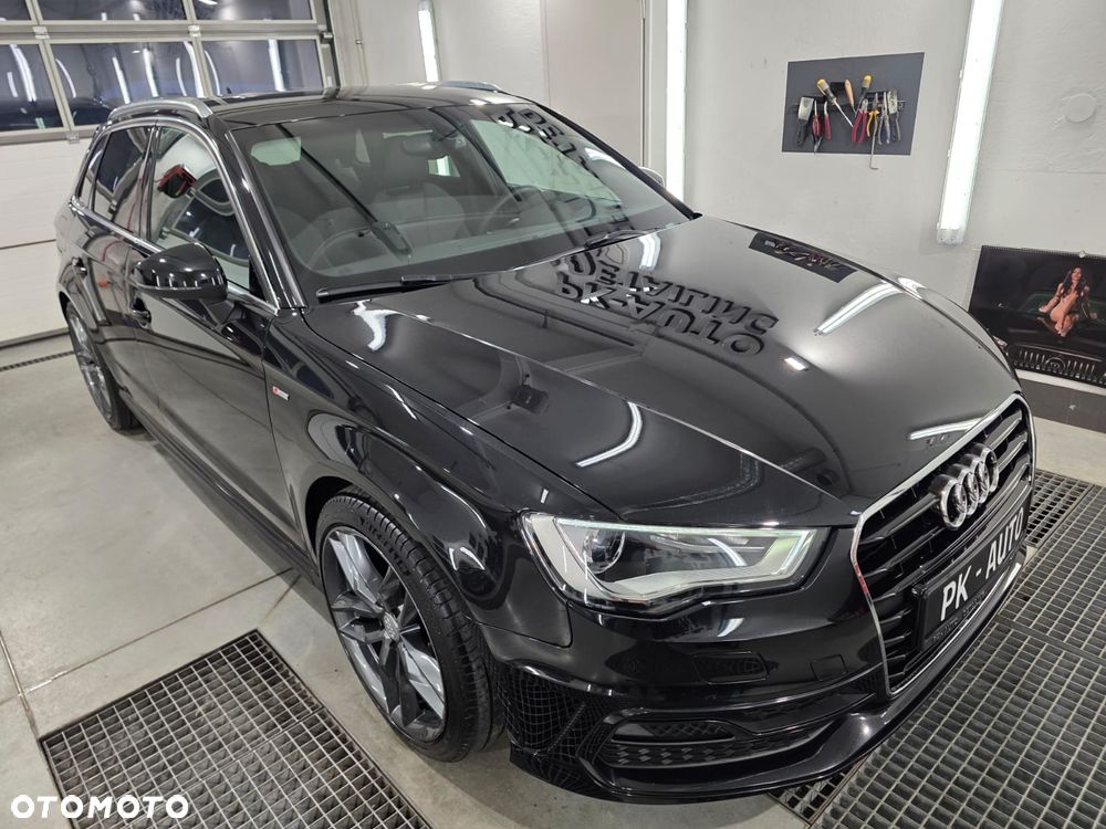 Audi A3 Sportback 2.0 TDI S tronic S line Sportpaket - 17