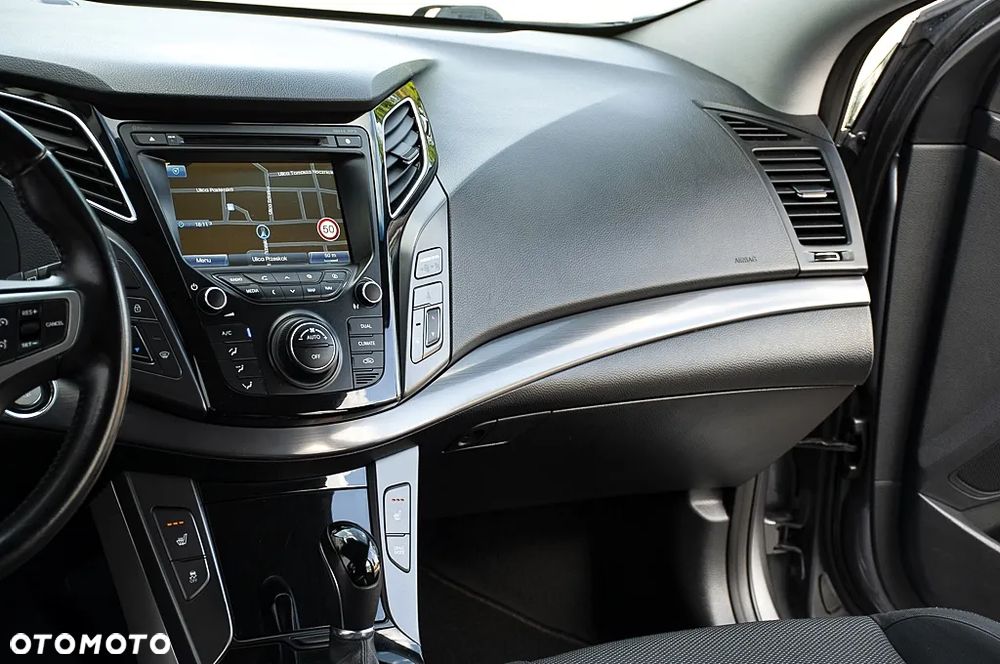 Hyundai i40 i40cw 1.7 CRDi Automatik Fifa World Cup Edition - 34