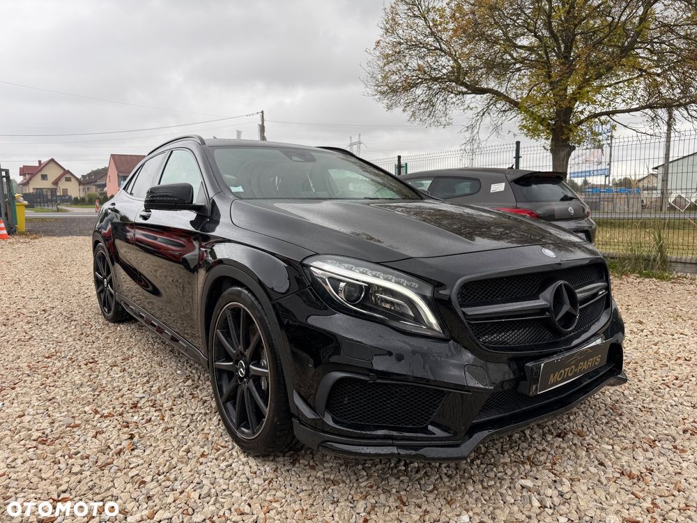 Mercedes-Benz GLA - 1