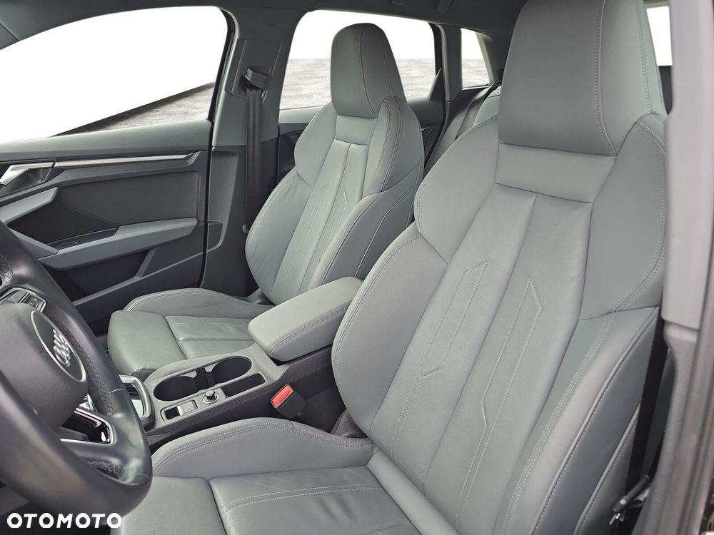 Audi A3 Sportback - 11