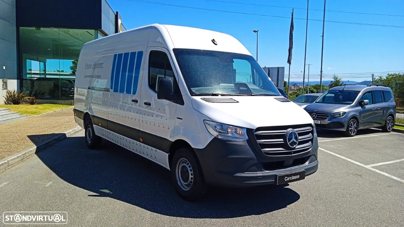 Mercedes-Benz E Sprinter 420/43 Furgão - 9