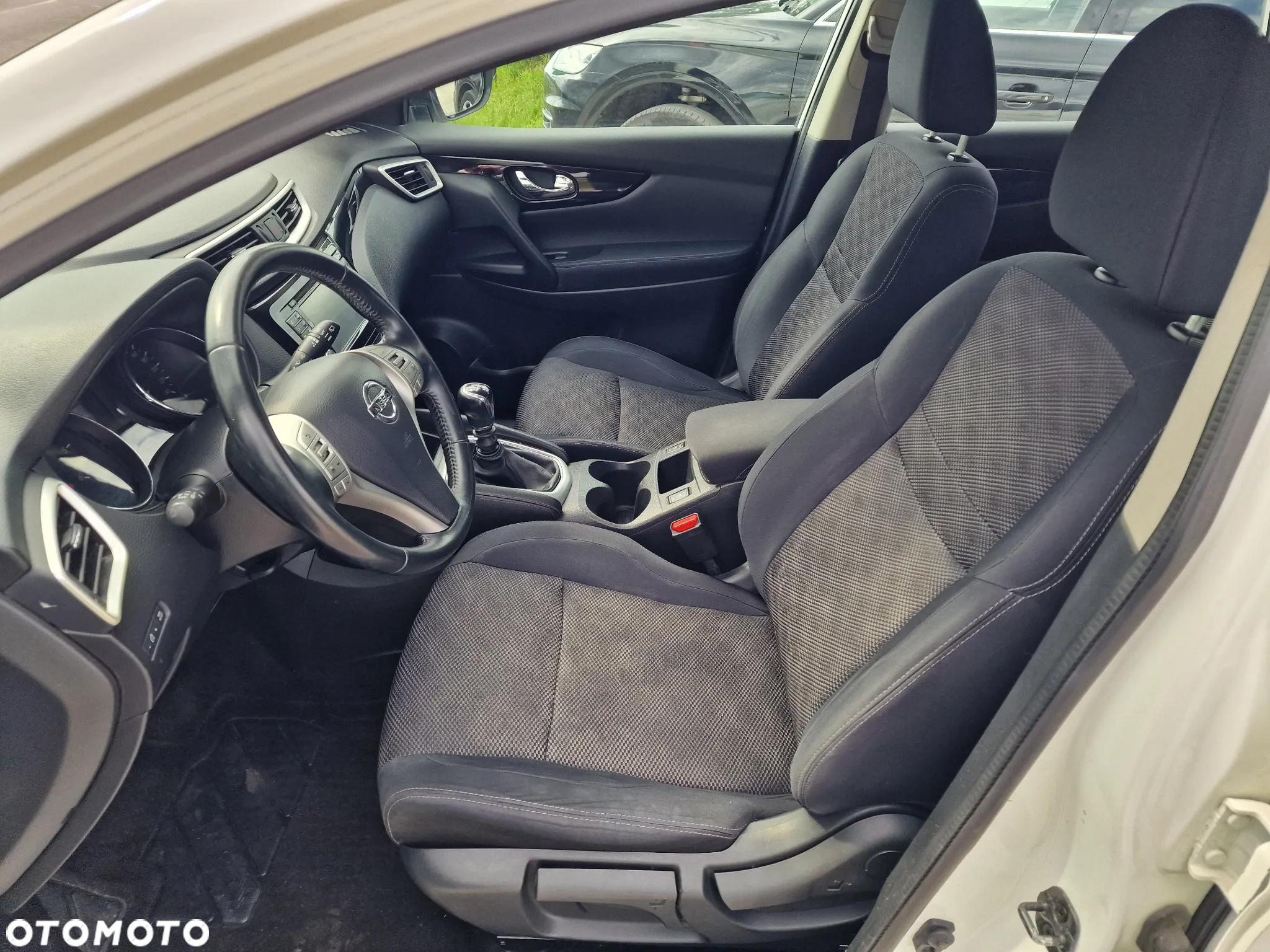 Nissan Qashqai 1.6 dCi 4 x 4 DPF tekna - 13