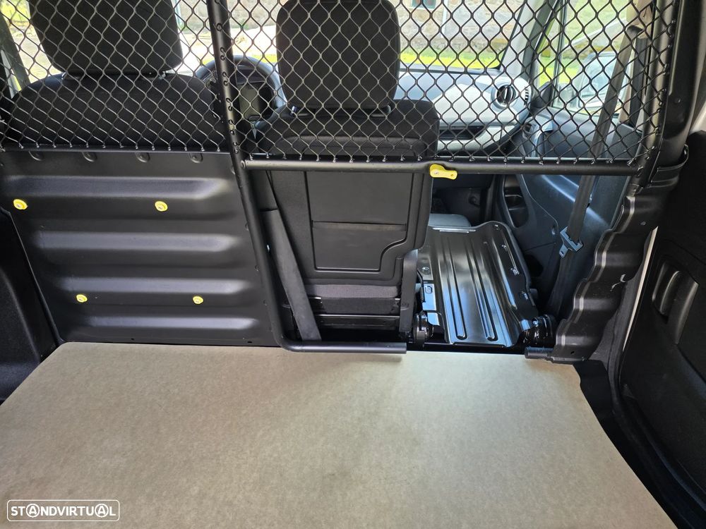 Peugeot Partner 1.6 HDI 3 lugares - 17