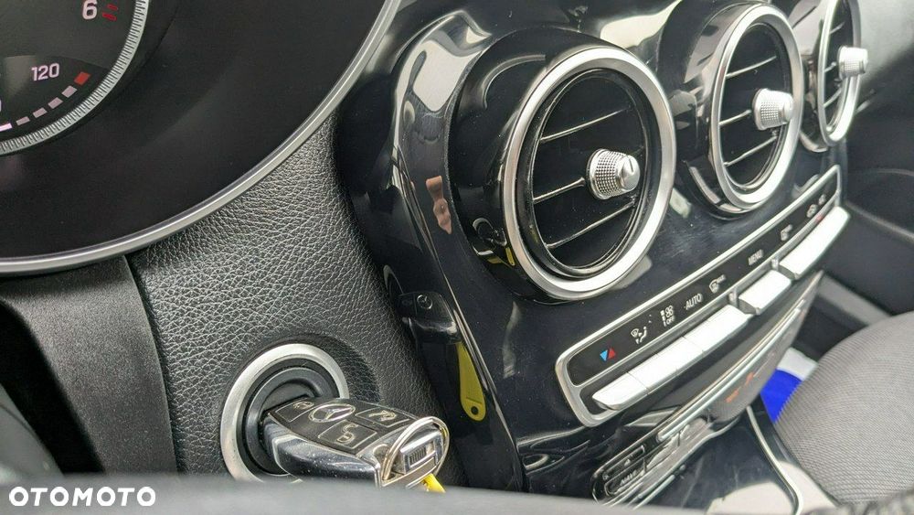 Mercedes-Benz Klasa C - 23