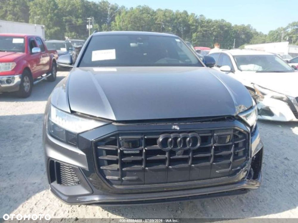 Audi Q8 - 6
