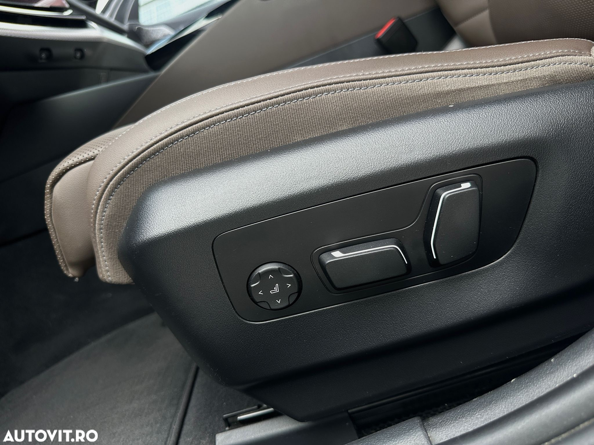BMW Seria 5 520d xDrive AT MHEV - 29