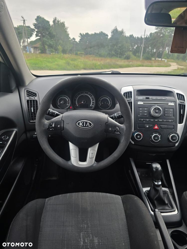 Kia Ceed 1.6 Comfort + - 10