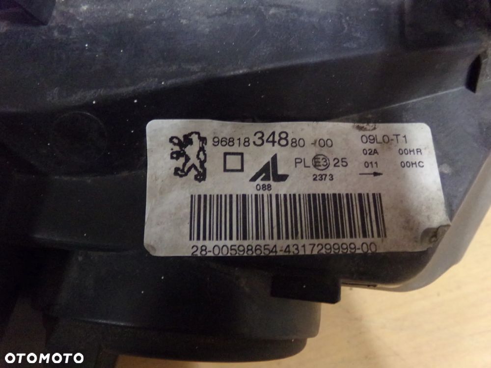 Lampa lewa przednia Peugeot 307  9681834880-00 - 4