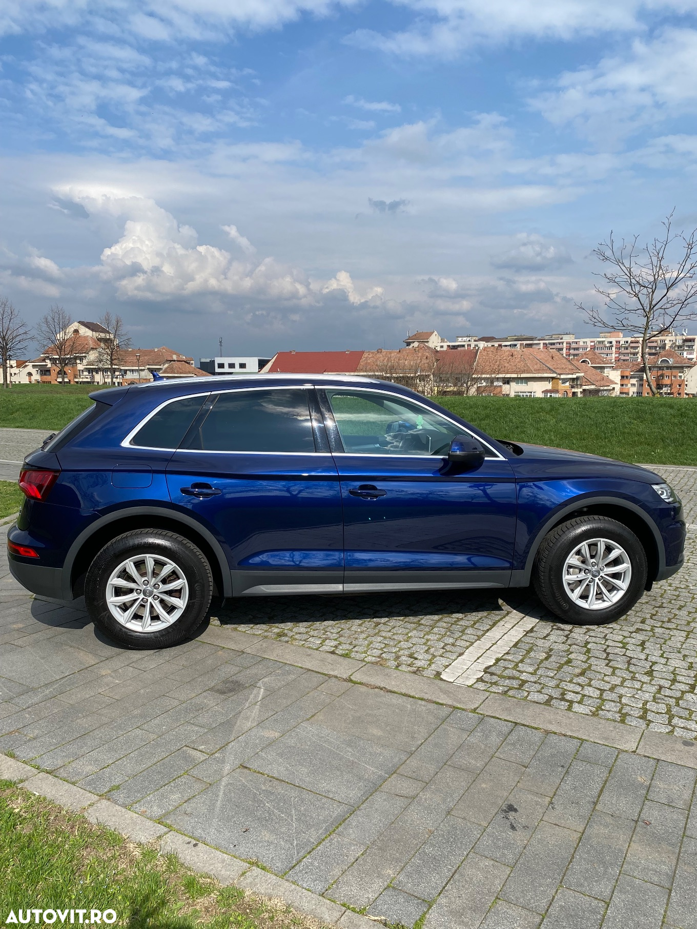 Audi Q5 2.0 40 TDI quattro S tronic Design - 2