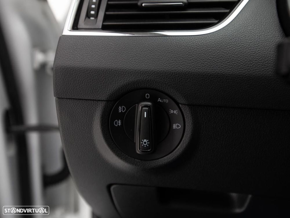 Skoda Octavia Break 2.0 TDI Ambition DSG - 15