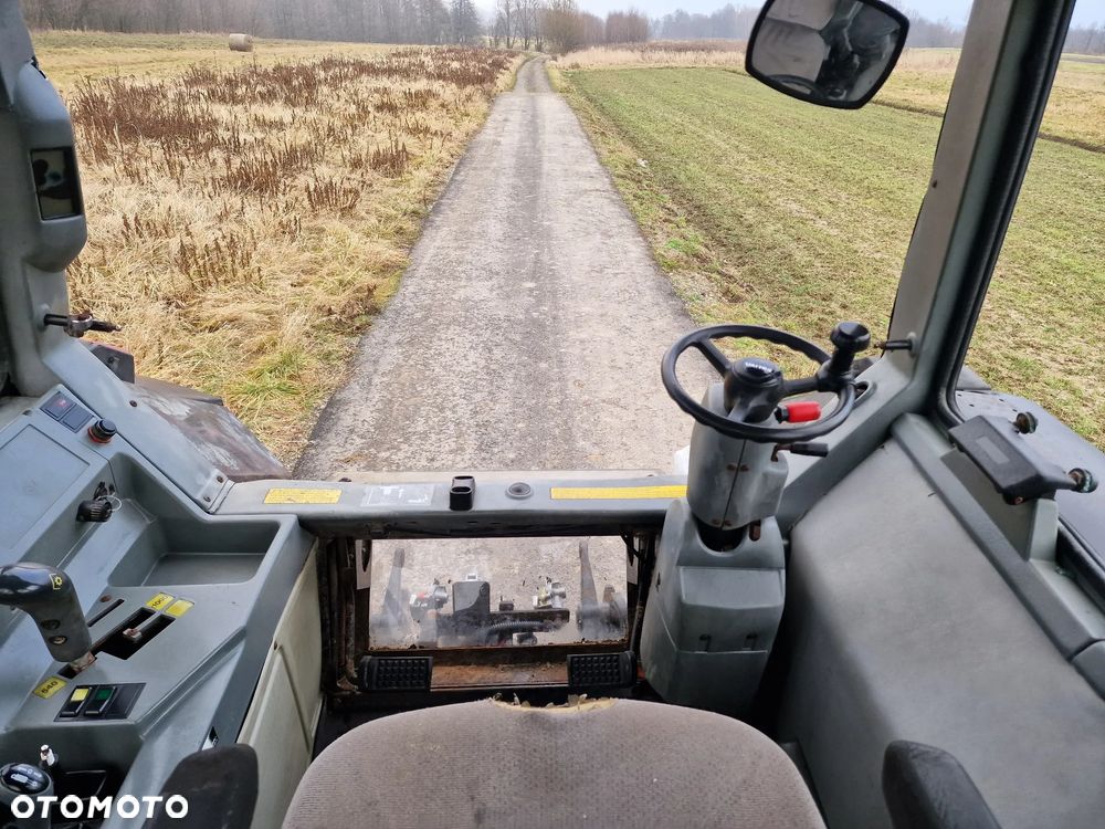 Valtra 6850-4 HiTech - 21