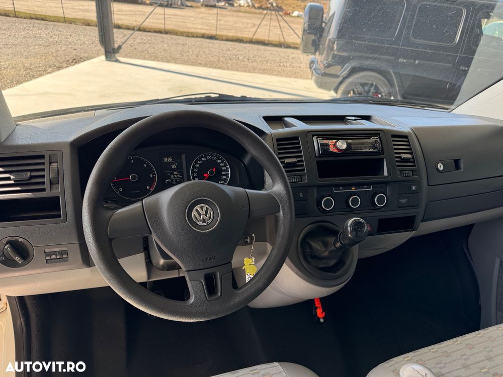 Volkswagen Transporter T5 - 5