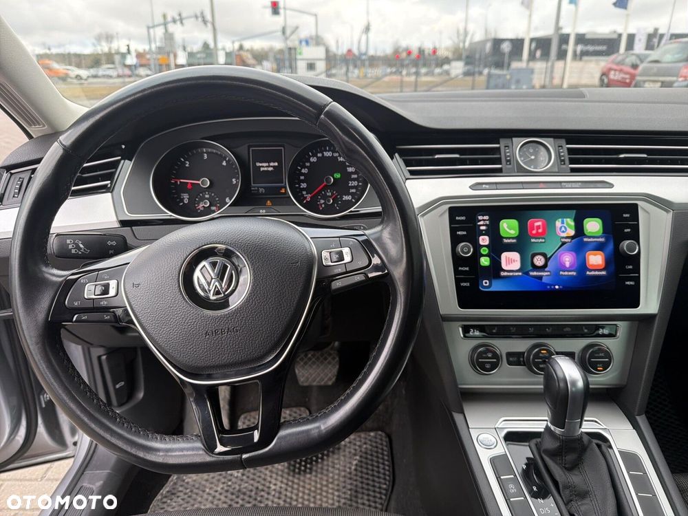 Volkswagen Passat 2.0 TDI SCR Comfortline DSG - 14