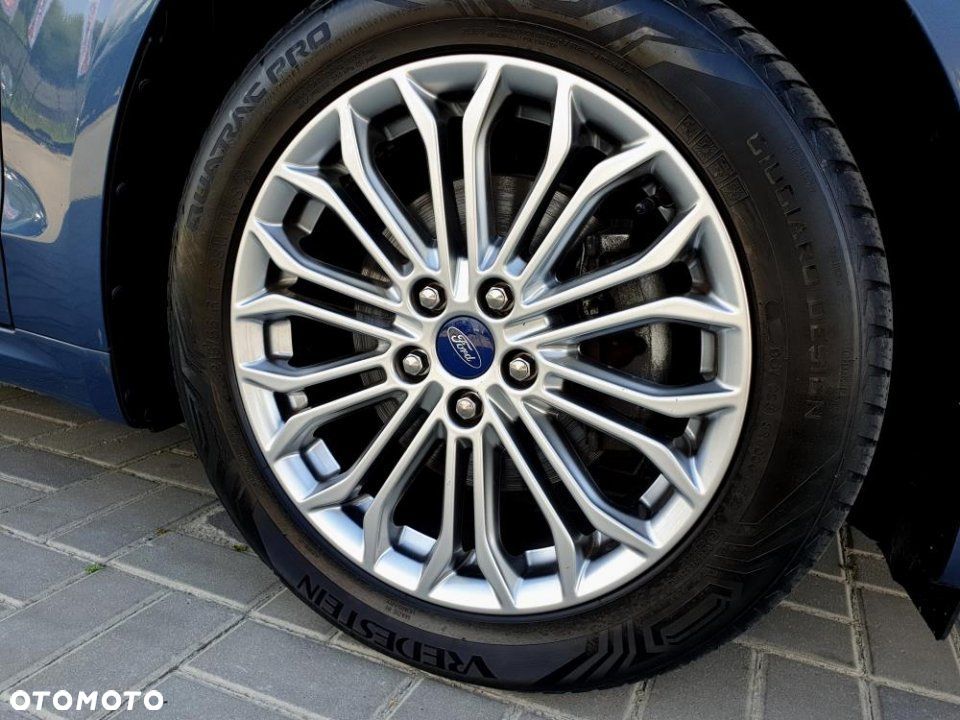 Ford Mondeo - 36