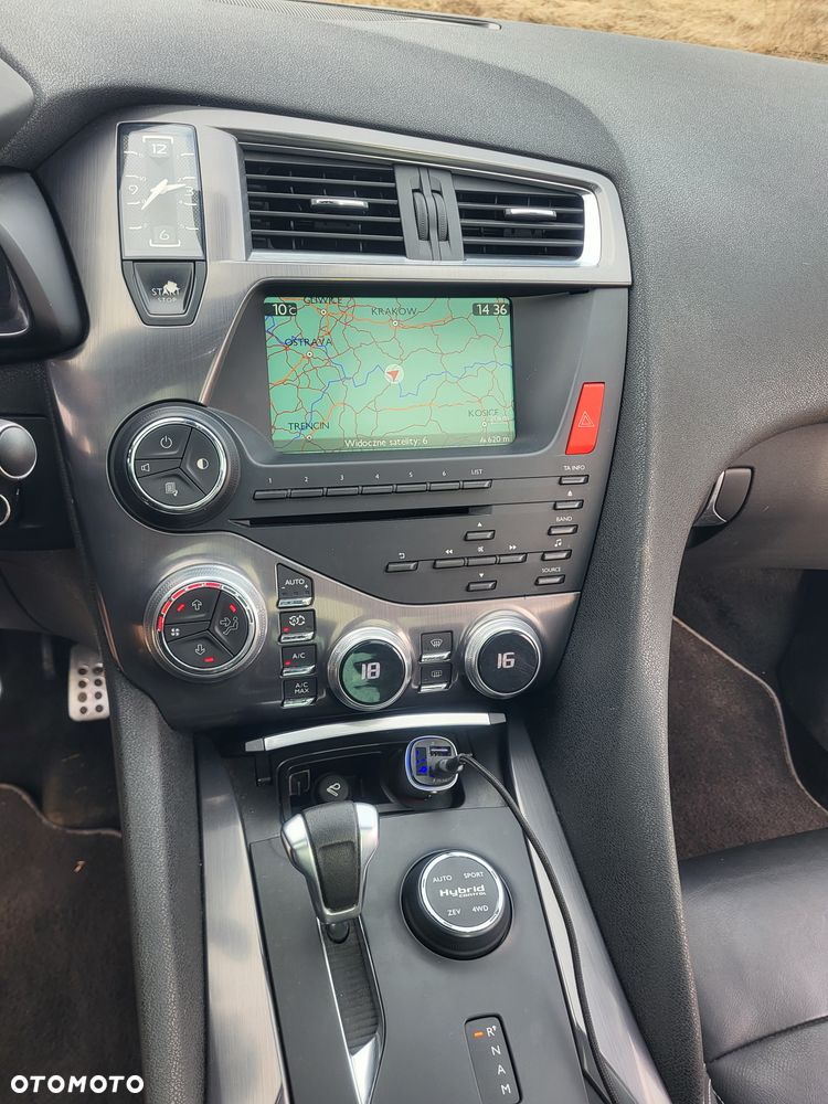 Citroën DS5 2.0 HDi Hybrid4 SoChic MCP - 32