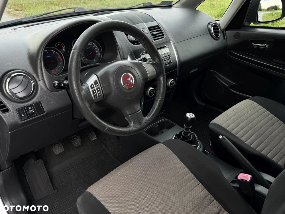 Fiat Sedici 2.0 Multijet DPF 4x4 Emotion - 9