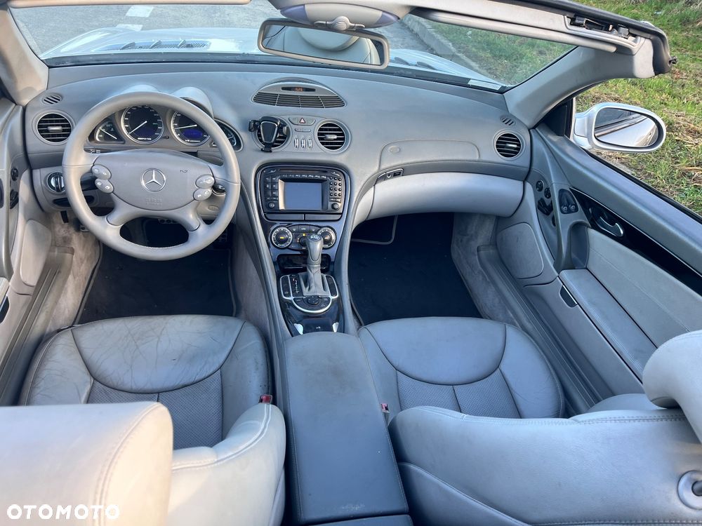 Mercedes-Benz SL - 13