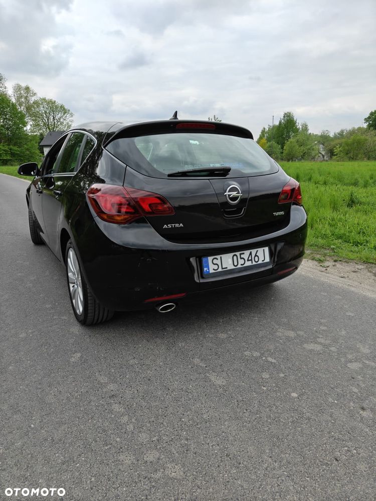 Opel Astra 1.4 T Cosmo - 9