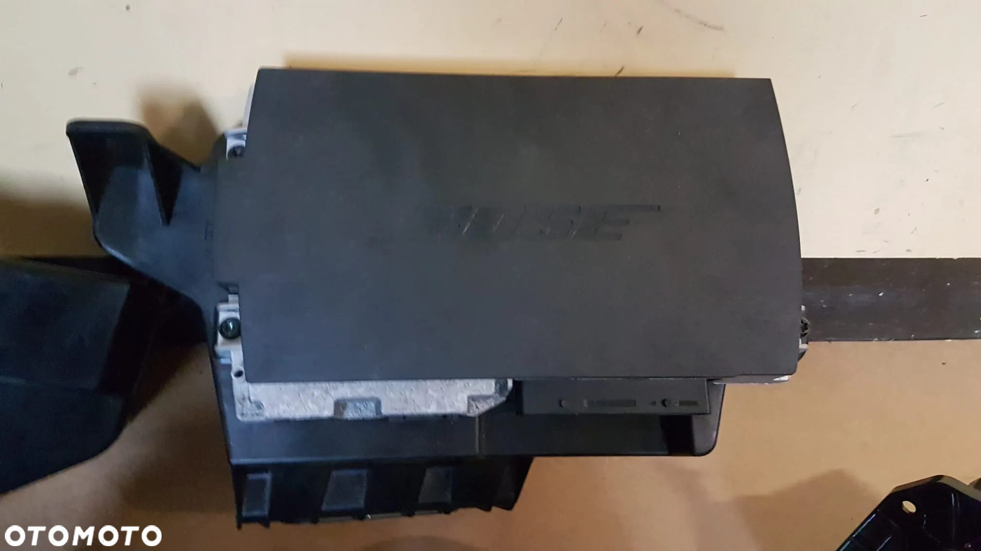 AUDI A6 C7 GŁOŚNIKI  WZMACNIACZ SUBOOWEF SUBWOOFER BOSE POJEDYNCZO AVANT - 10