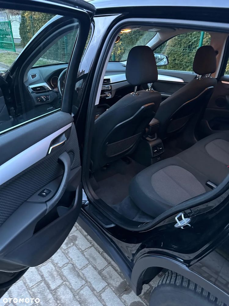 BMW X1 xDrive18d Business Edition - 22