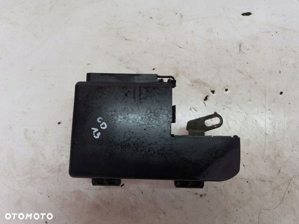 bezpiecznik klema Opel Corsa D 1.3