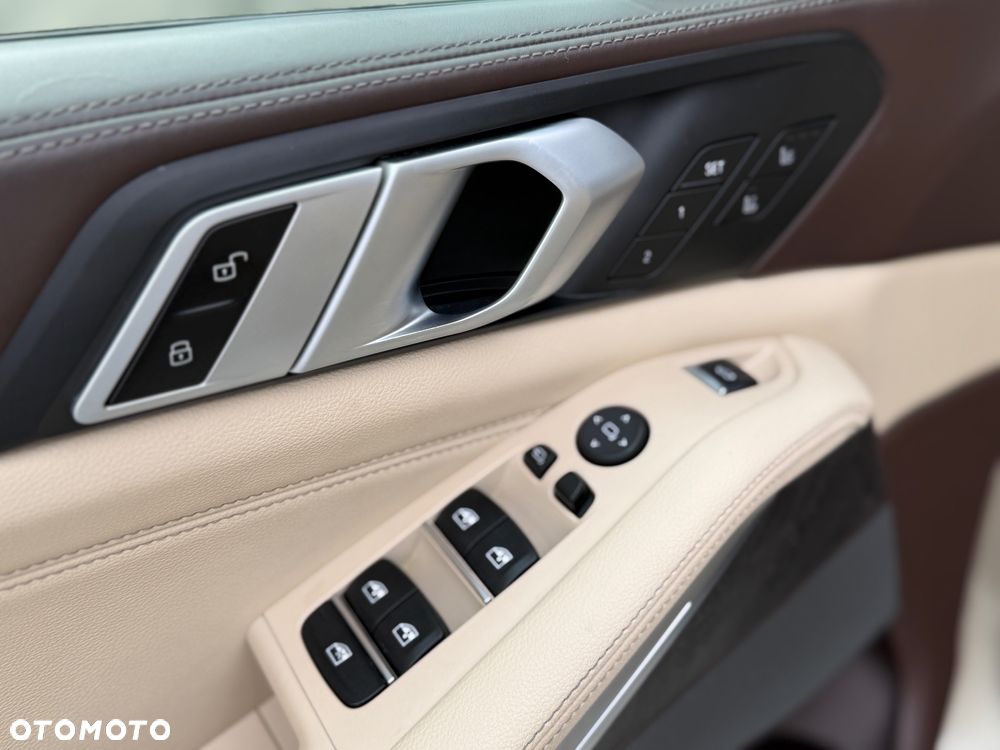 BMW X5 xDrive40i xLine - 9