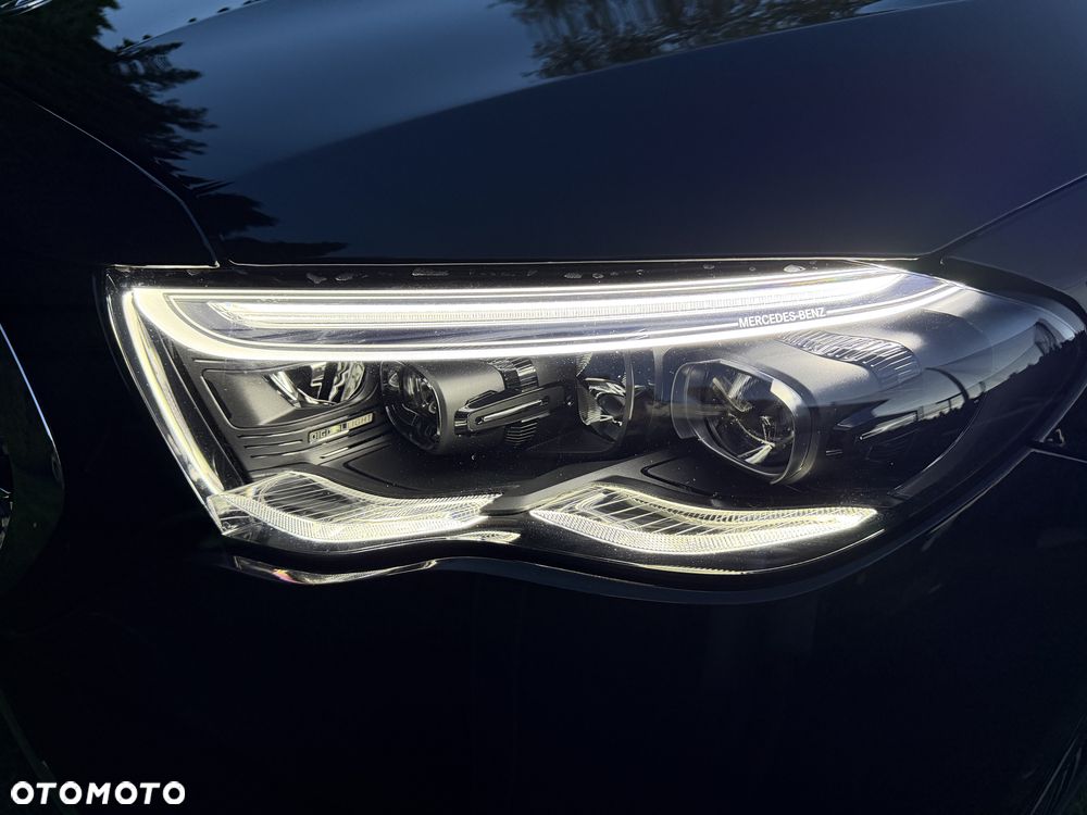 Mercedes-Benz Klasa E 220 d mHEV 4-Matic AMG 9G-Tronic - 37