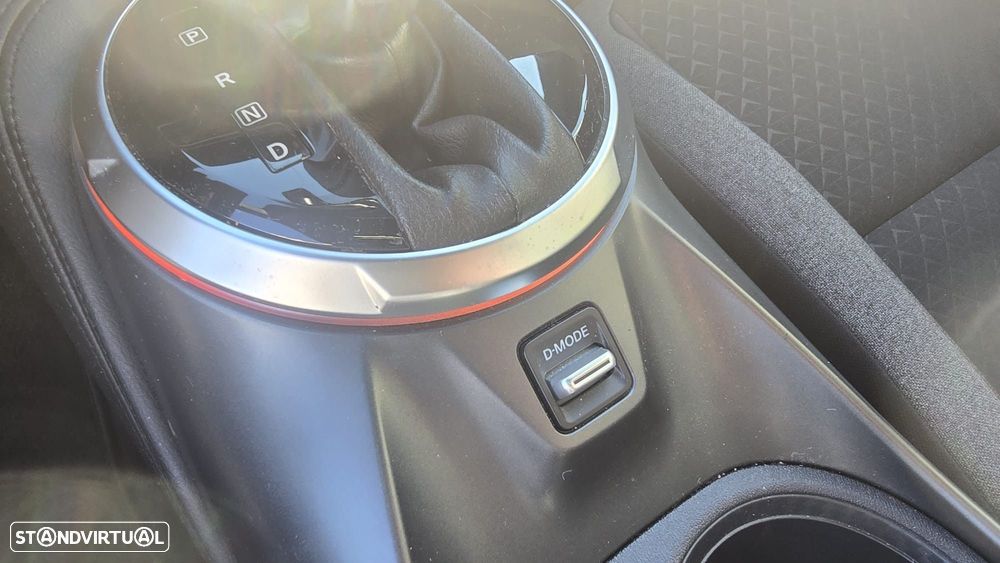 Nissan Juke 1.0 DIG-T N-Connecta DCT - 13