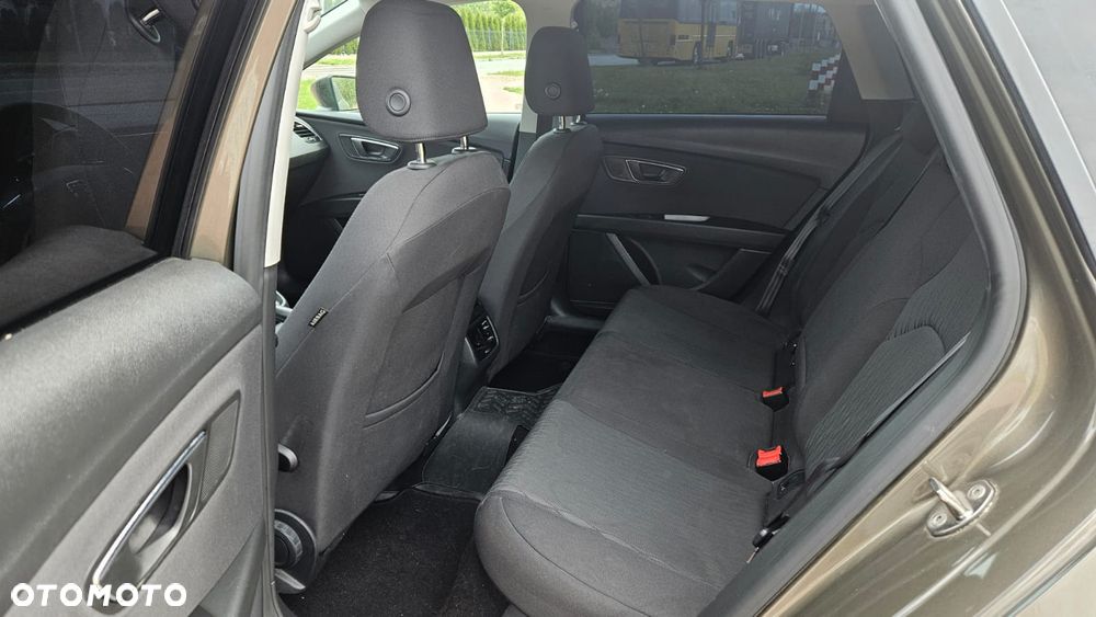 Seat Leon 2.0 TDI DPF Ecomotive DSG FR - 12