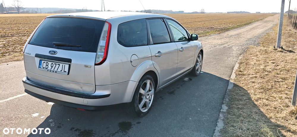 Ford Focus 1.8 TDCi Trend - 4