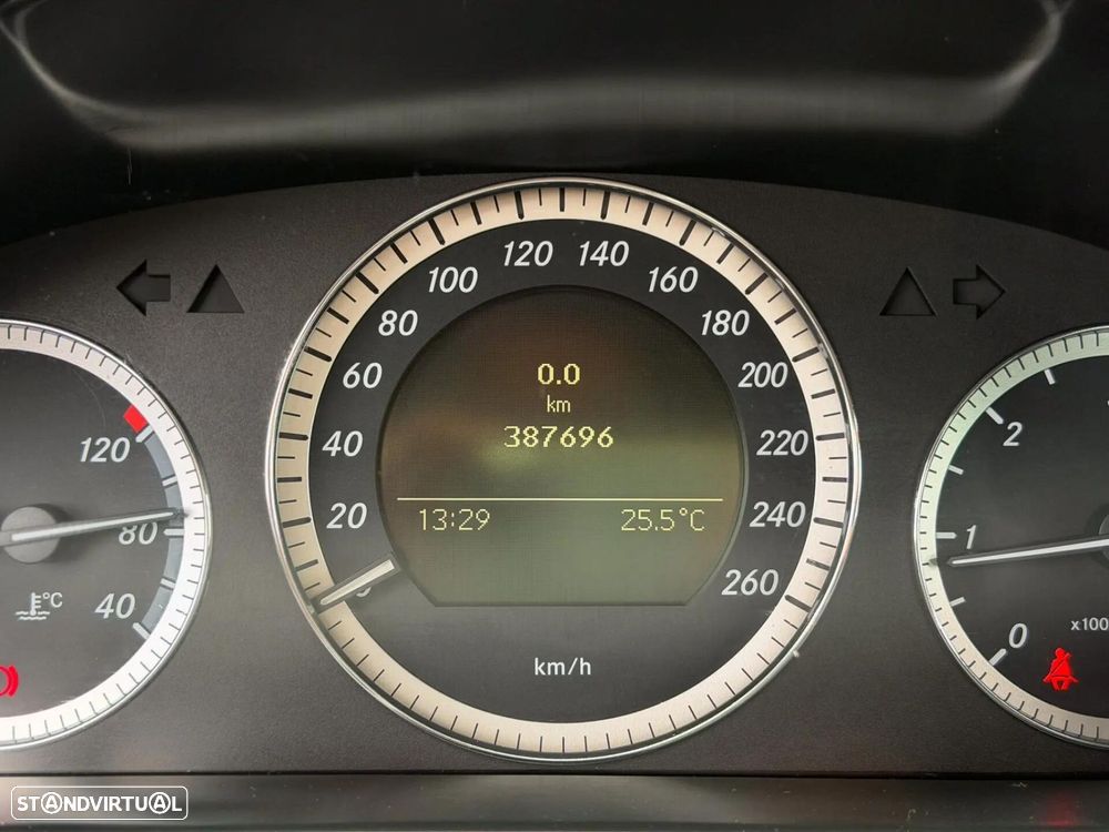 Mercedes-Benz C 220 - 21