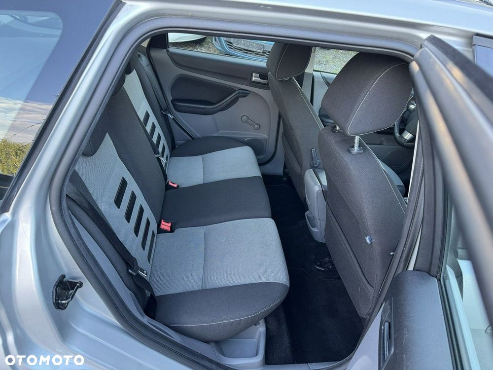 Ford Focus - 16