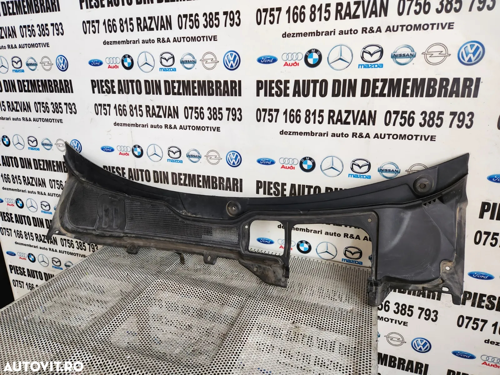 Grila Stergatoare Land Rover Range Rover Evoque An 2012-2013-2014-2015-2016-2017-2018-2019 Volan St - 3