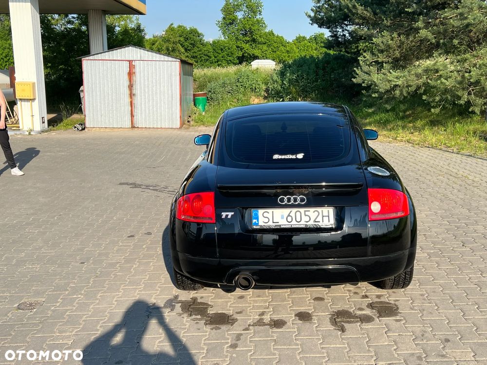 Audi TT Coupé ver-coupe-1-8t - 12