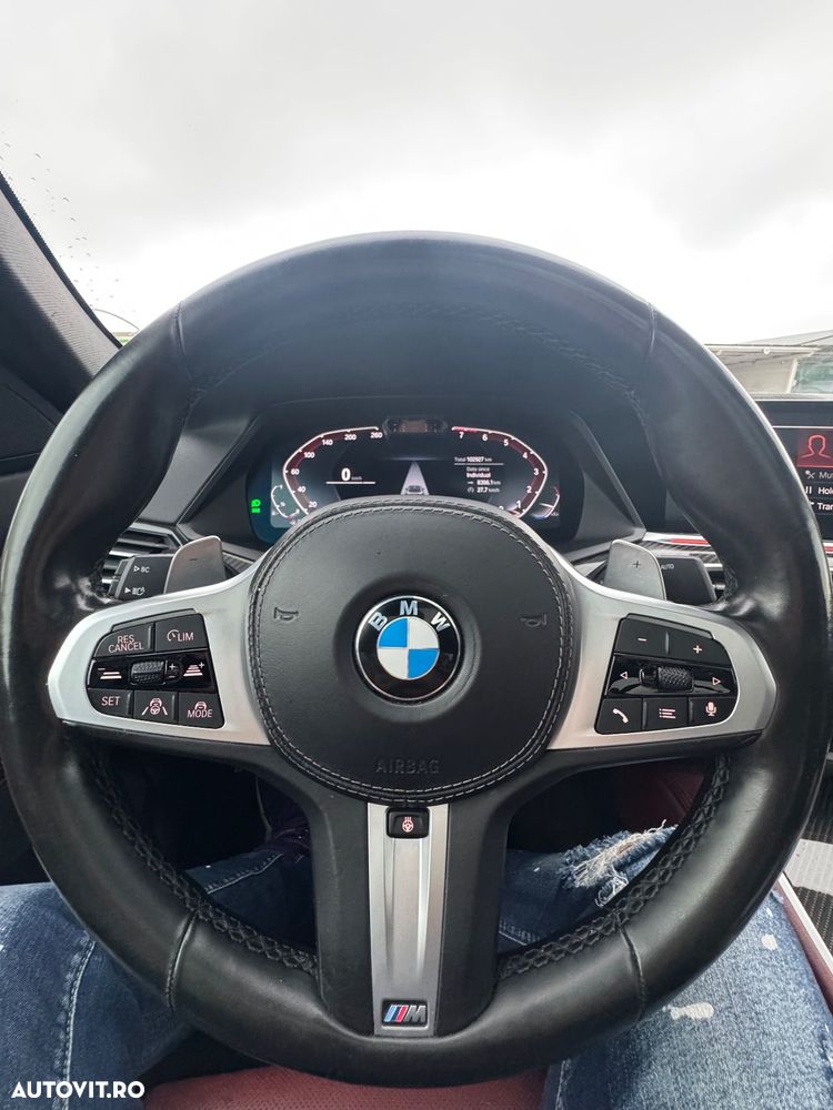 BMW X6 xDrive40i AT MHEV - 11