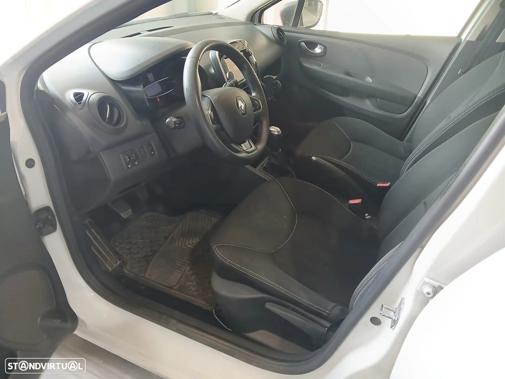 Renault CLIO 1.5 DCI - 6