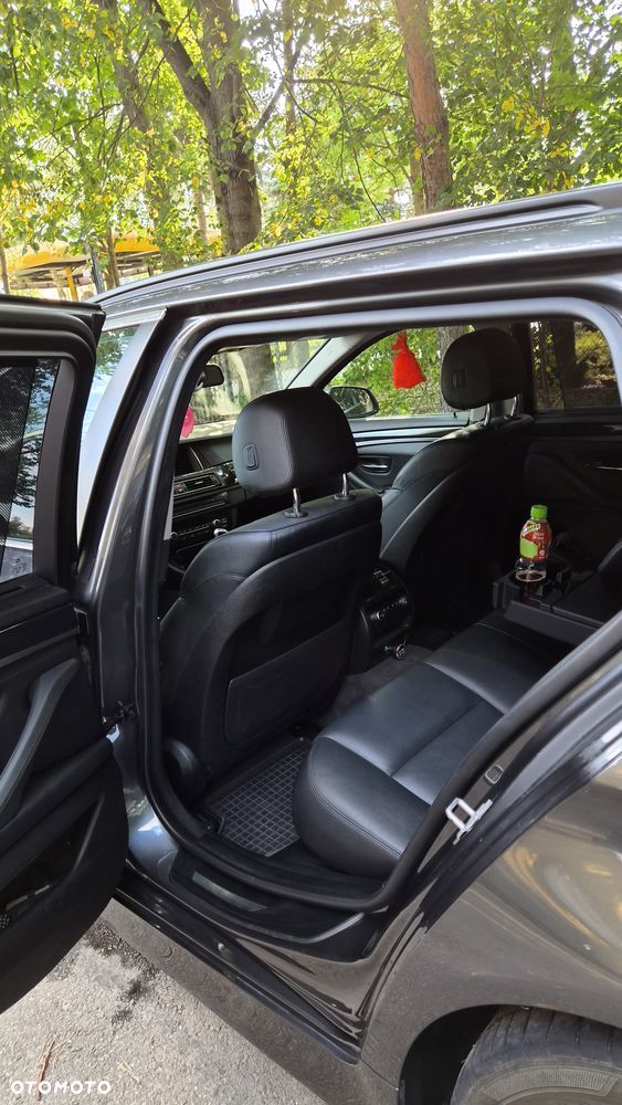 BMW Seria 5 520d - 12