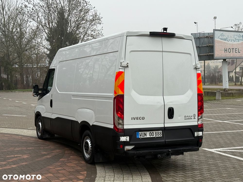 Iveco 35S 3.0HDi - 12