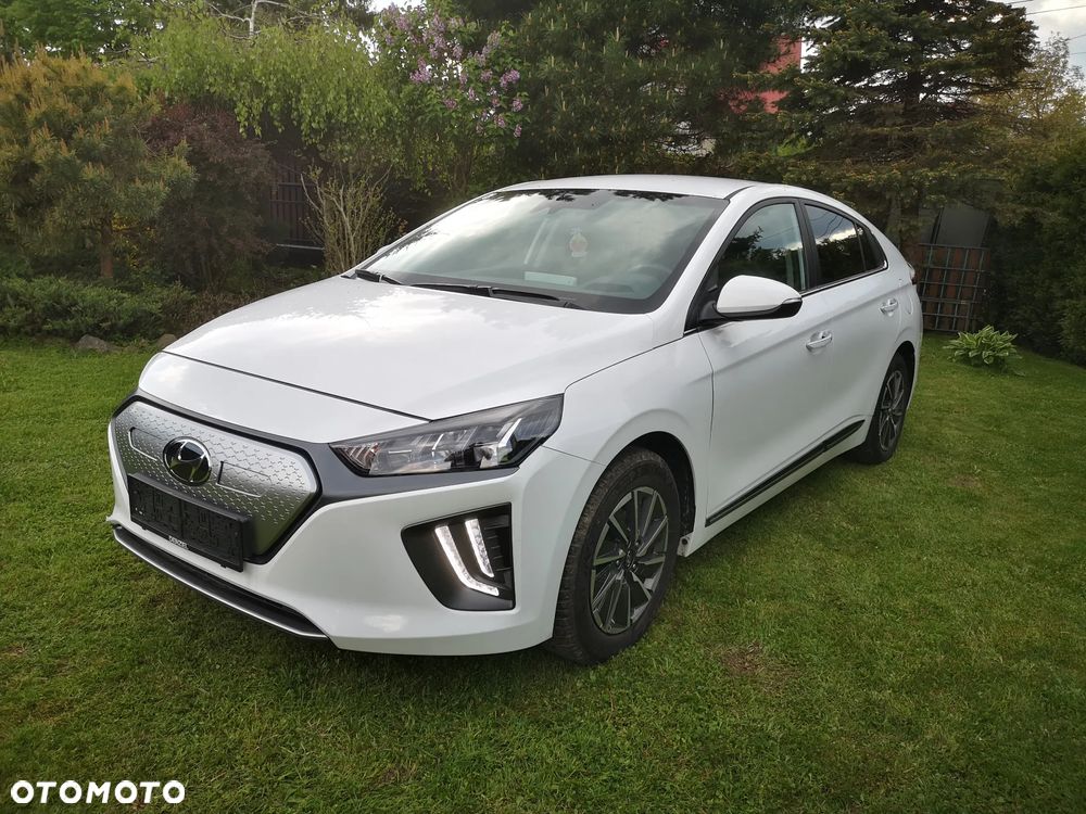 Hyundai IONIQ - 1