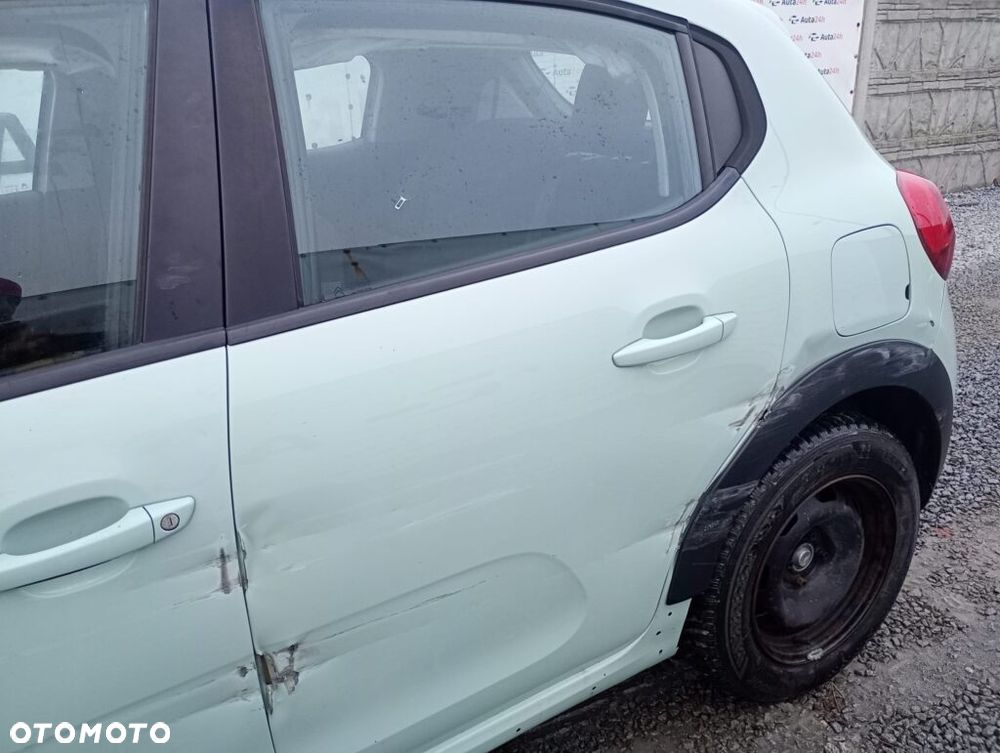 Citroën C3 Pure Tech 82 SHINE - 13