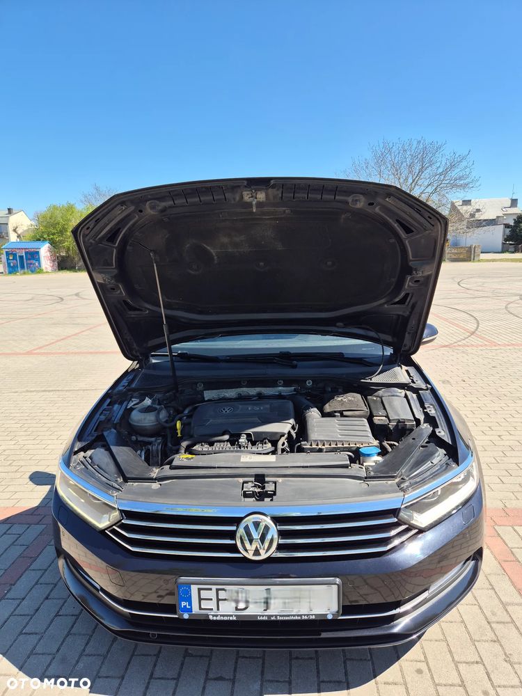 Volkswagen Passat 1.8 TSI BMT Comfortline - 12