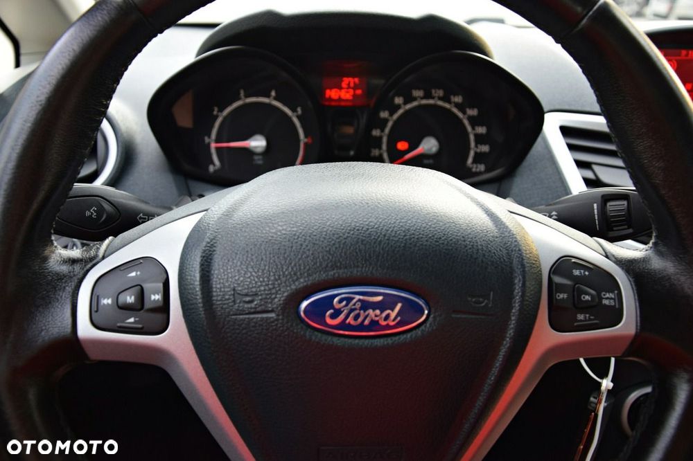 Ford Fiesta - 40