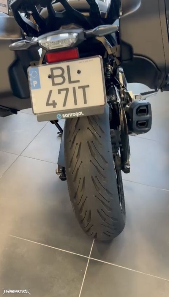 BMW F 900 XR Triple black - 10